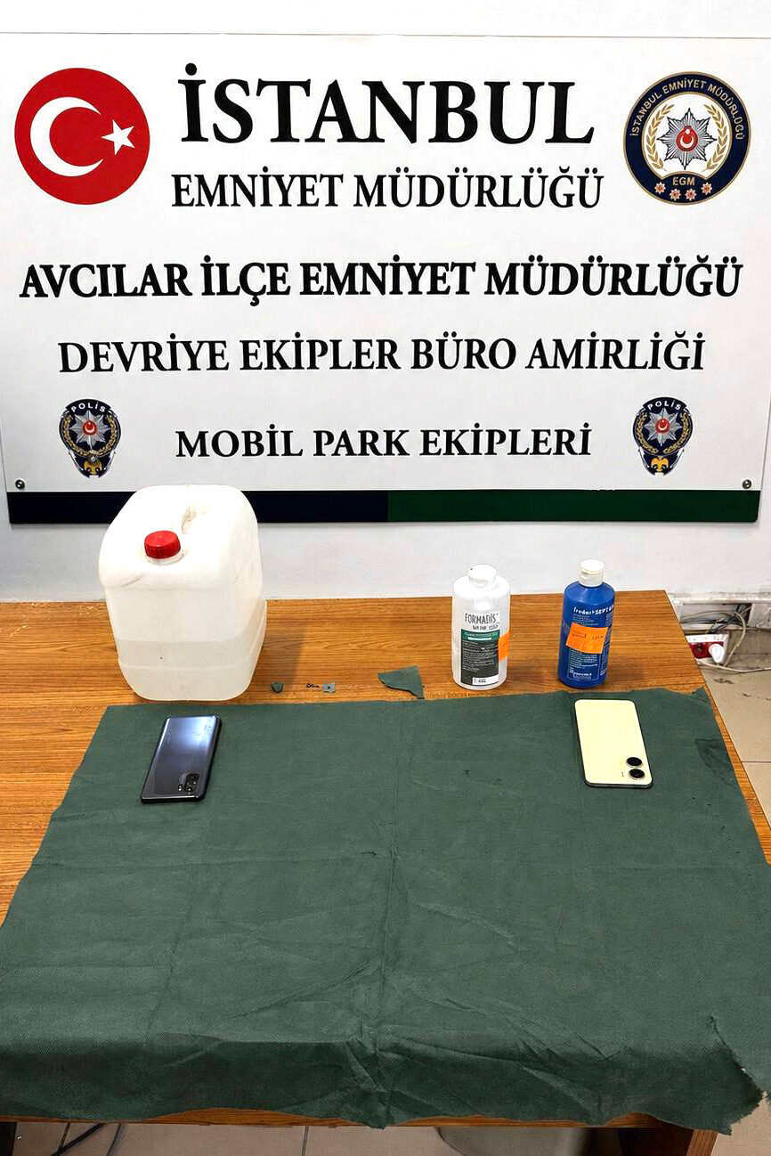 İSTANBUL (AA) – Avcılar'da açıktan hırsızlık olayına ilişkin 3 zanlının