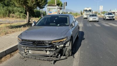 AYDIN (AA) – Aydın'ın Nazilli ilçesinde otomobil ile motosikletin çarpıştığı
