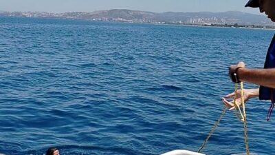 AYDIN (AA) – Aydın'ın Kuşadası ilçesinde yüzmek için girdiği kıyıdan