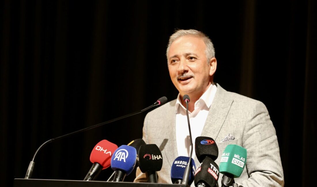 - "Türkiye, spor tesisleri devrimi yaşamaktadır. Dünyanın en modern stadyumları,