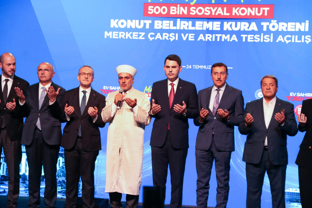 - "Devlet, ekranlardan atılan boş bir slogan değildir. Devlet, sosyal