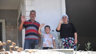 - Geçen yıl 2 Temmuz'daki orman yangınında evleri zarar gören