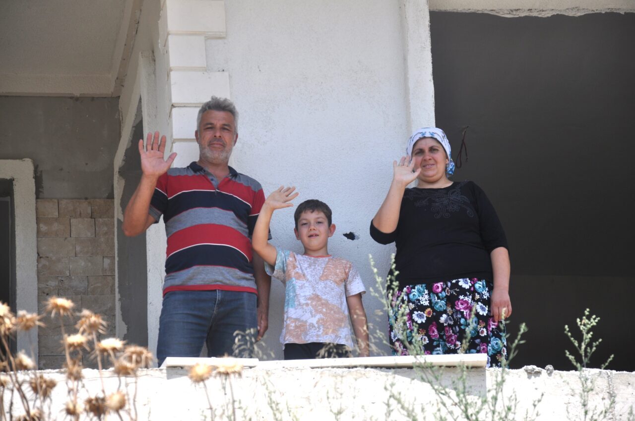 - Geçen yıl 2 Temmuz'daki orman yangınında evleri zarar gören