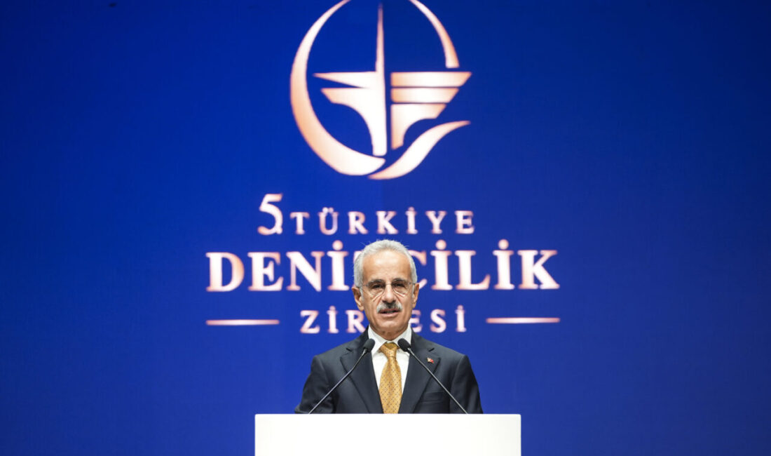 - "Türk boğazları, küresel ticaret ve enerji arz güvenliğinin en