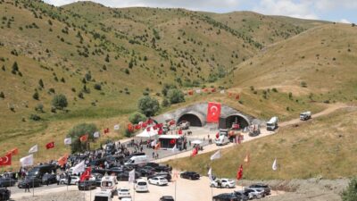 - "Tünelimizle ulaşım kotunu 286 metre aşağı çekip 1684 metreden