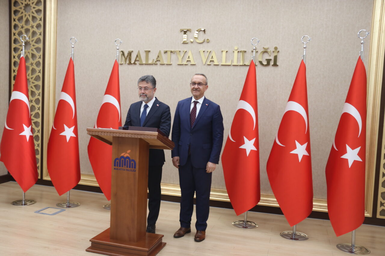 - "Geçen yıl zirai don bu şehrin alametifarikası olan bir