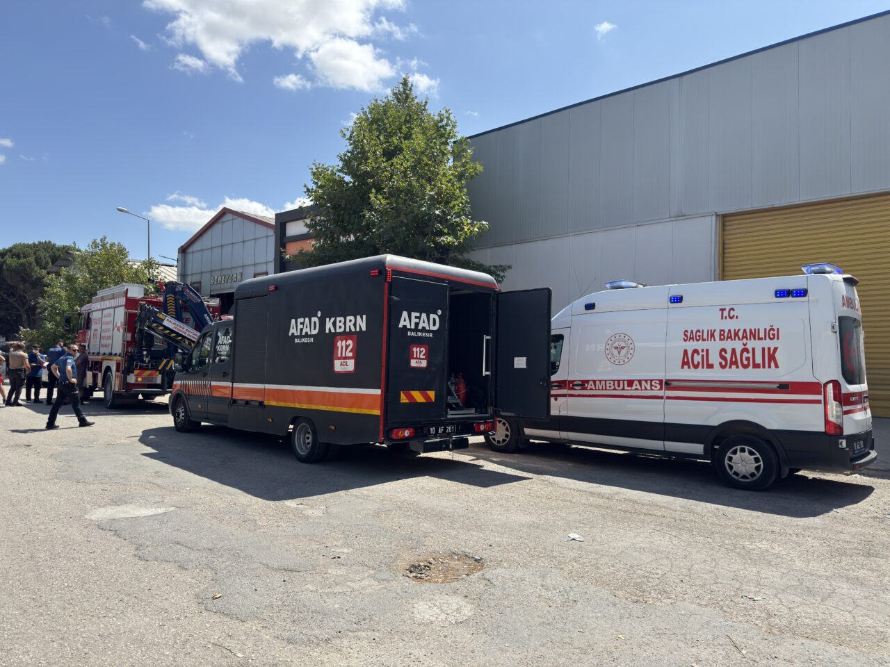 BALIKESİR (AA) – Balıkesir'in Karesi ilçesinde dezenfektan yapımında kullanılan kimyasal