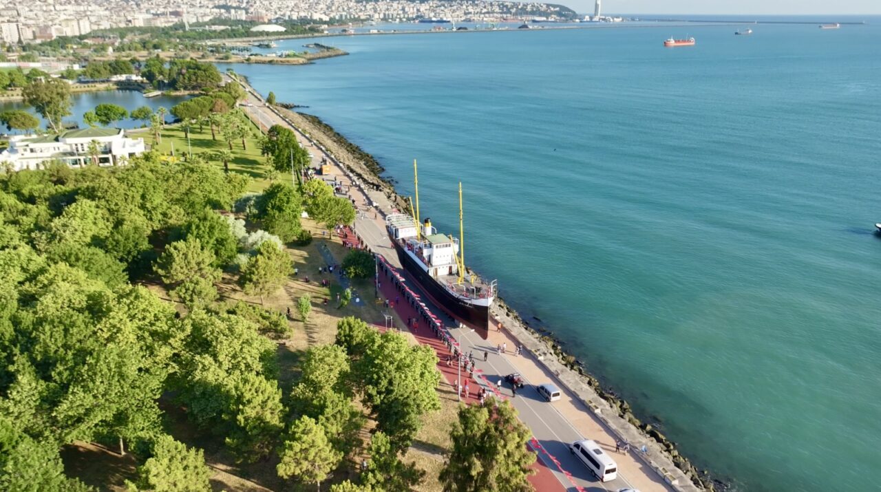 - Bandırma Gemi Müzesi, yaklaşık 3,5 kilometre uzaklıktaki Mustafa Kemal