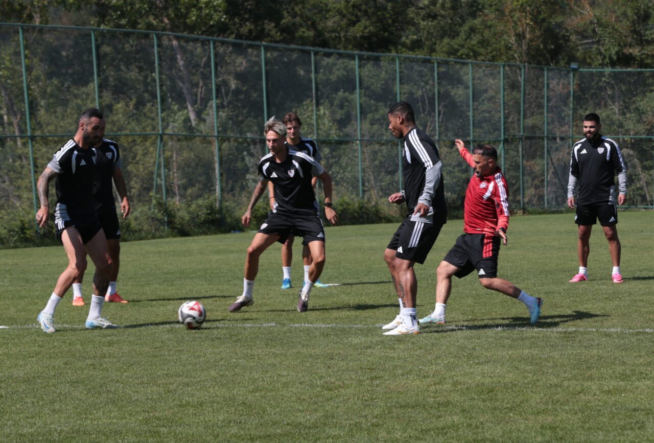 BOLU (AA) – Trendyol 1. Lig ekiplerinden Bandırmaspor, 2026-2027 sezonu