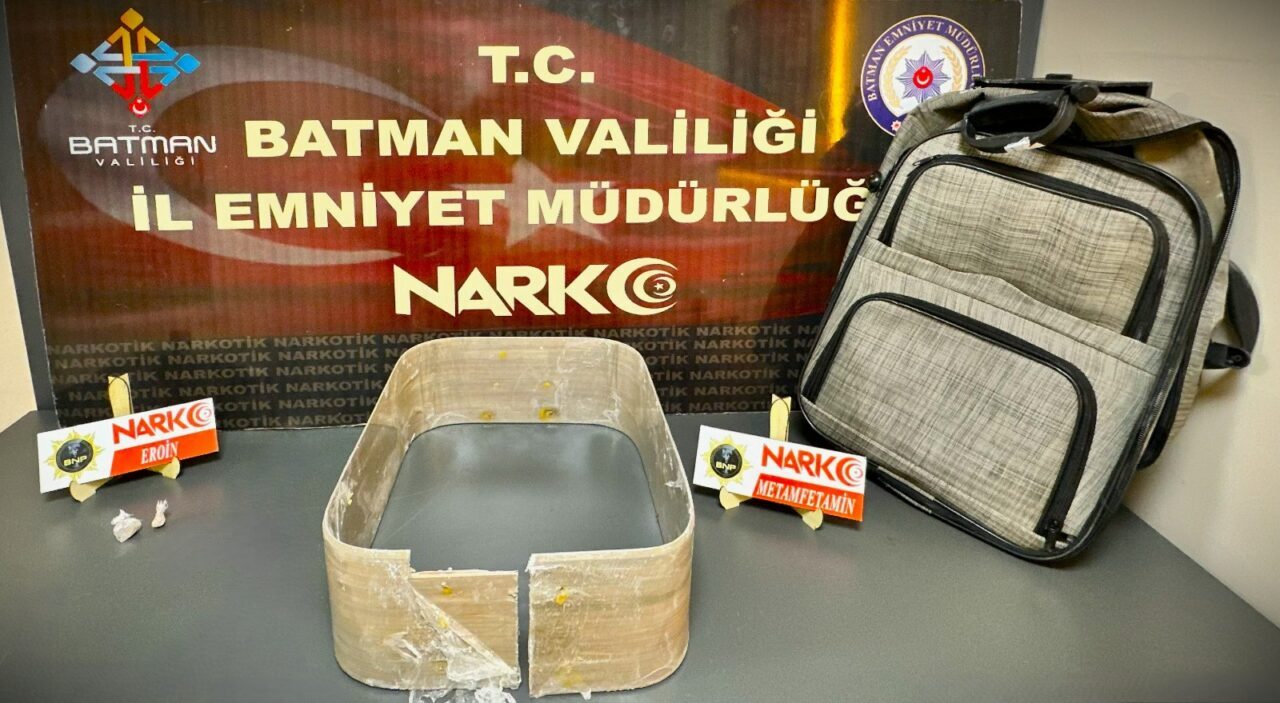 BATMAN (AA) – Batman'da yolcu otobüsünde valizinde uyuşturucu ele geçirilen
