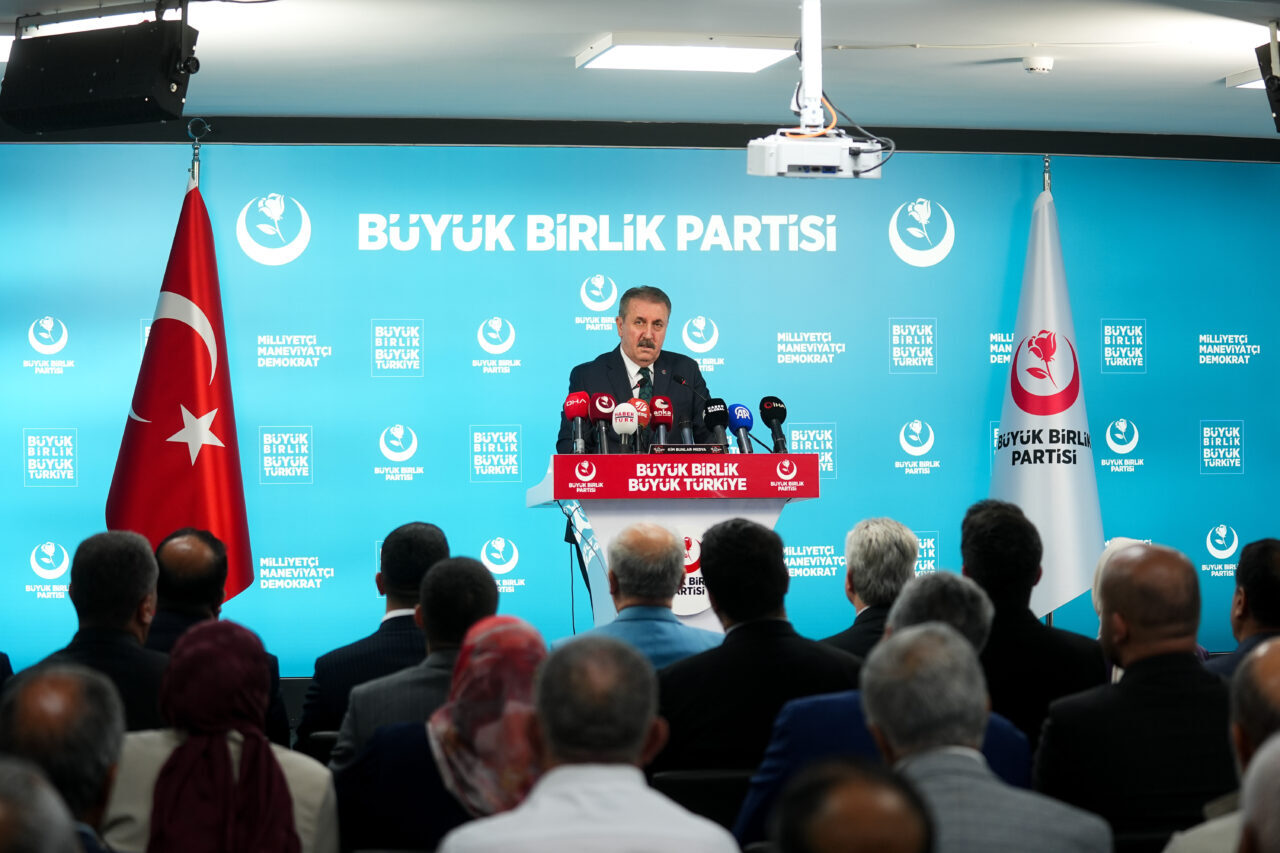 - "(Muhsin Yazıcıoğlu'nun ölümüne ilişkin soruşturma) İnanıyoruz ki hiçbir baskının,