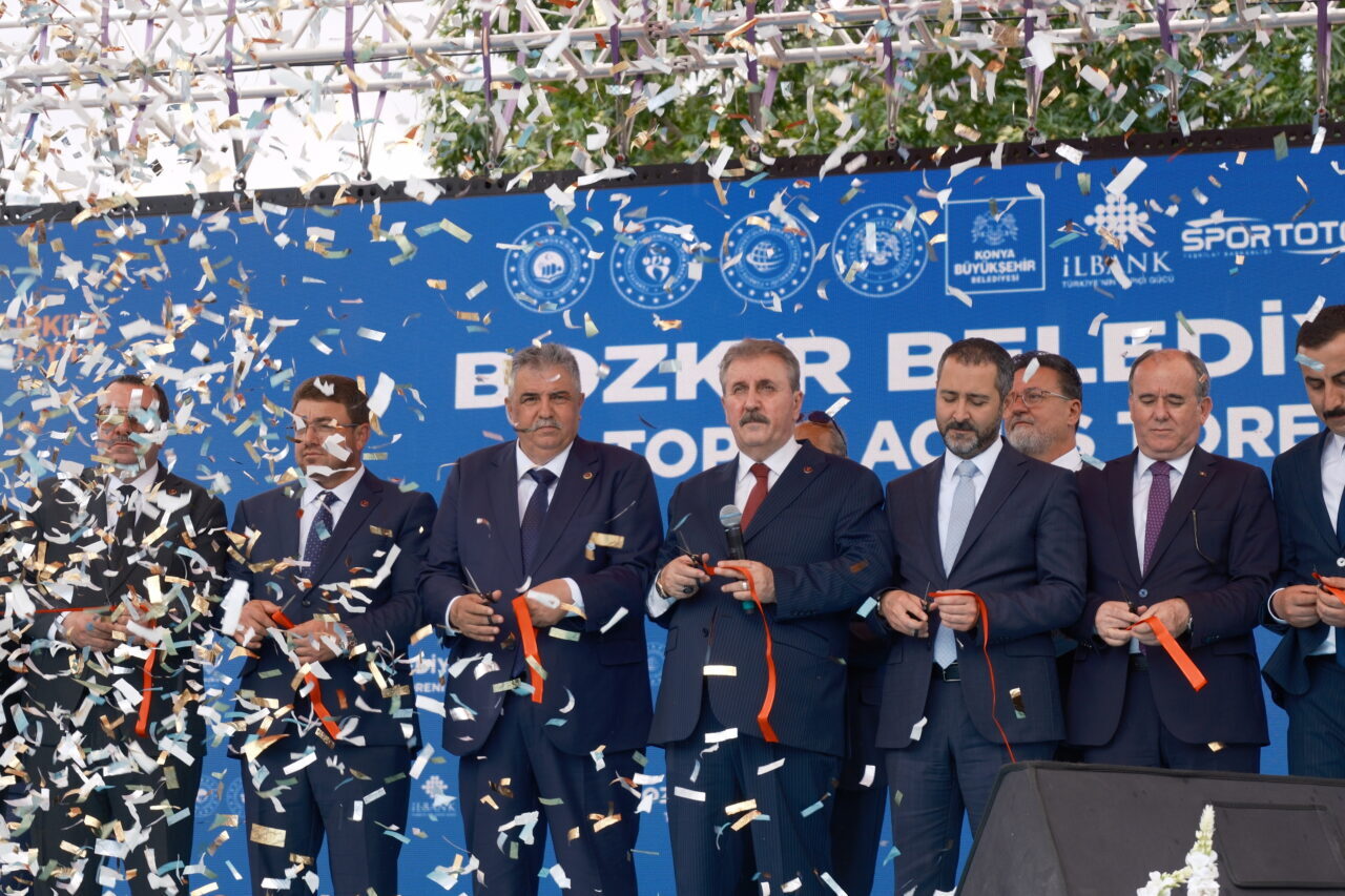 - "Ülkemiz NATO Zirvesi'ne ev sahipliği yaptı. Öyle bir ev