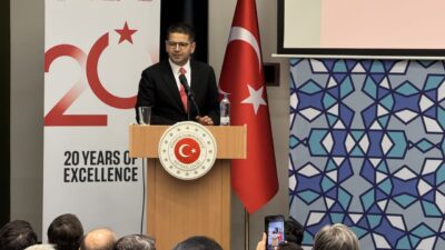 - Cumhurbaşkanlığı Yatırım ve Finans Ofisi Başkanı Ahmet Burak Dağlıoğlu:
-