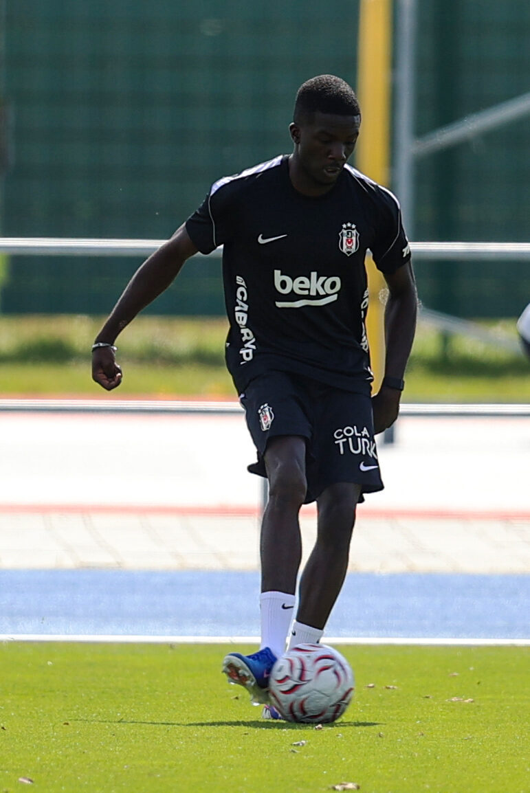 BRATISLAVA (AA) – Beşiktaş, yeni sezon hazırlıklarına sabah saatlerinde yaptığı