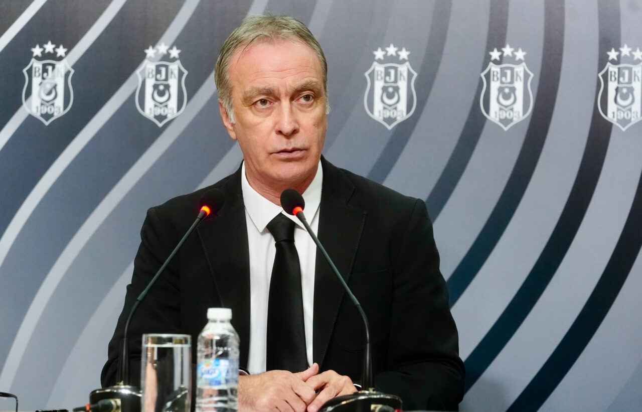 - Siyah-beyazlı kulübün futbol direktörü Önder Özen:
"Görüşmelerin finansal detaylara girilmediği