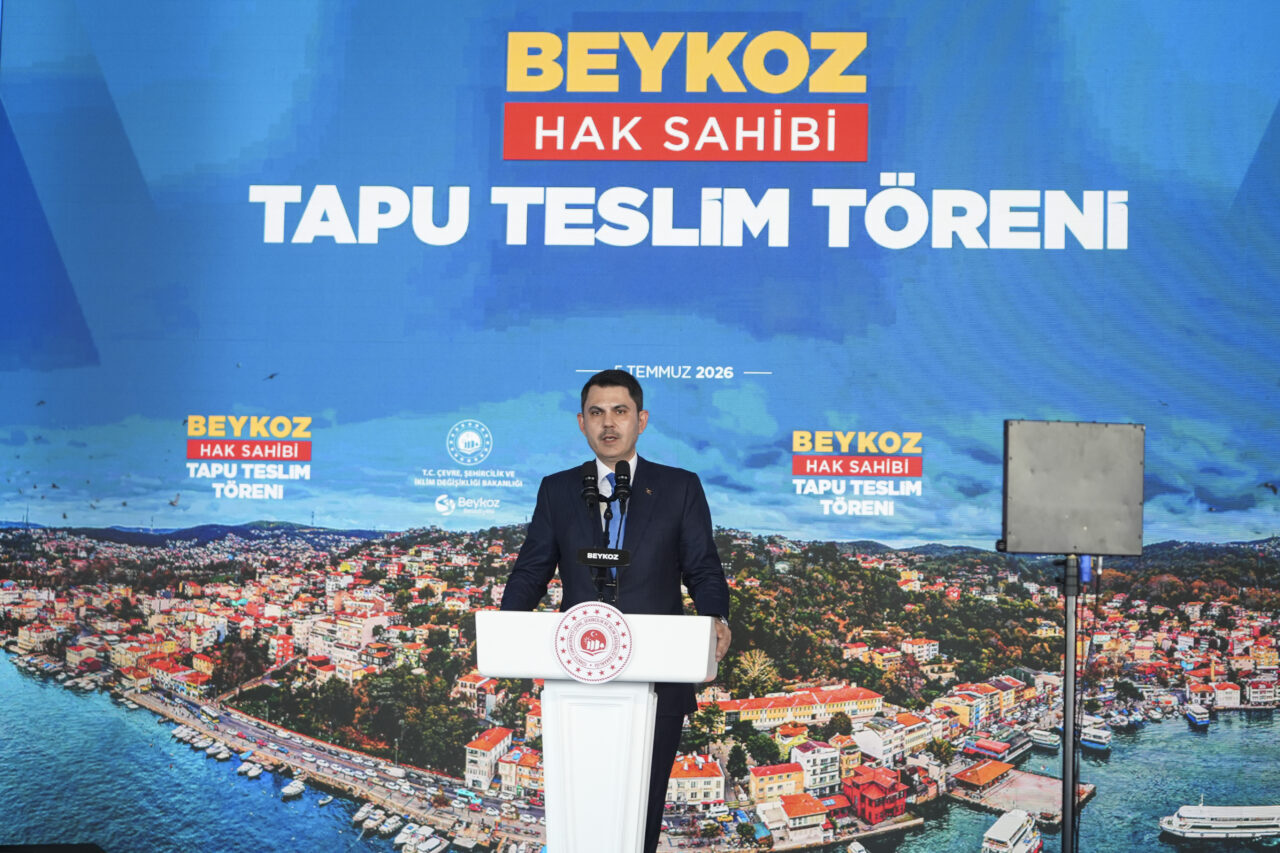 - Çevre, Şehircilik ve İklim Değişikliği Bakanı Murat Kurum:
- "2/B
