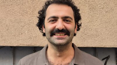 - Senarist Suat Köçer:
- "Cevat'ta çok profesyonel bir ekip çalıştı"
-