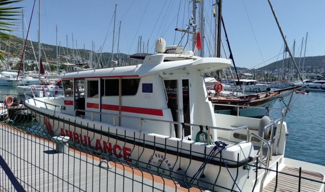 MUĞLA (AA) – Muğla'nın Bodrum ilçesinde mavi tur sırasında teknede
