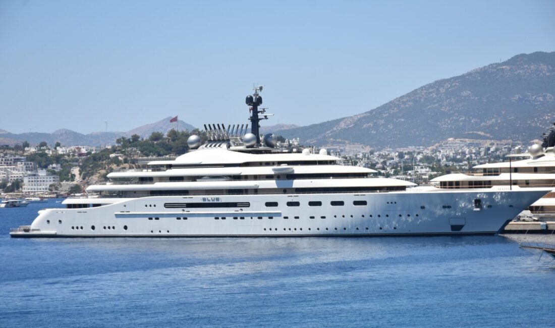 MUĞLA (AA) – Muğla'nın Bodrum ilçesine gelen dünyanın sayılı mega