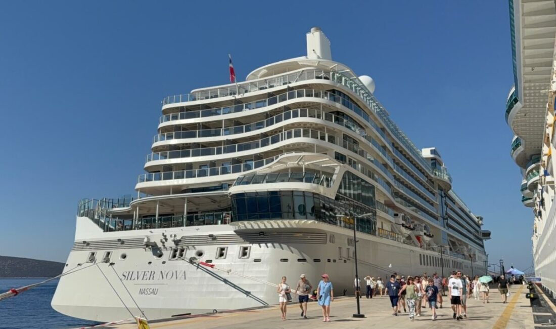 MUĞLA (AA) – Muğla'nın Bodrum ilçesine "Silver Nova" ve "Brilliance