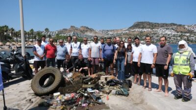 MUĞLA (AA) – Muğla'nın Bodrum ilçesinde belediye tarafından düzenlenen deniz