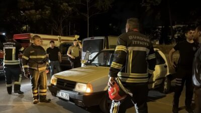 BURDUR (AA) – Burdur'da, hareketsiz halde bulunduğu araçtan itfaiye ekiplerince