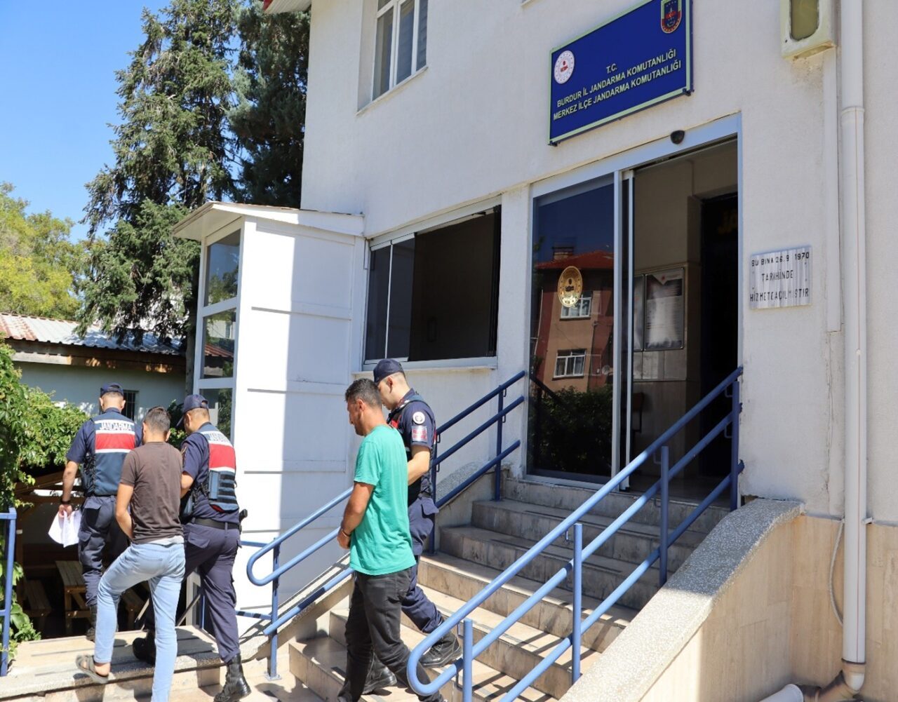 BURDUR (AA) – Burdur ve 6 ilçesinde jandarma ekiplerince düzenlenen