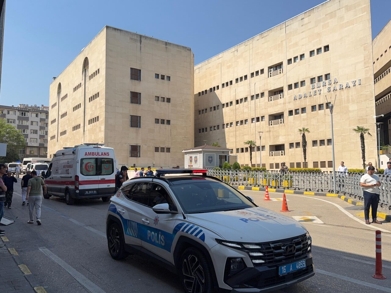 BURSA (AA) – Bursa Adliyesinde görülen davanın tarafları arasında çıkan