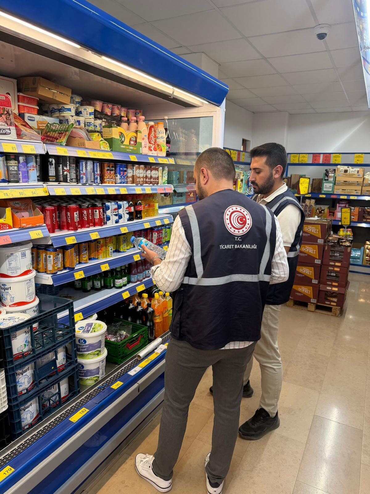 BURSA (AA) – Bursa Ticaret İl Müdürlüğü ekipleri, plastik, cam