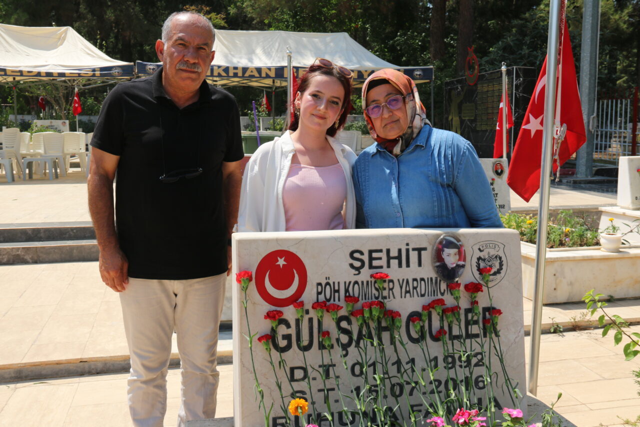 HATAY (AA) – Bursa'da yaşayan genç kız, Fetullahçı Terör Örgütü'nün
