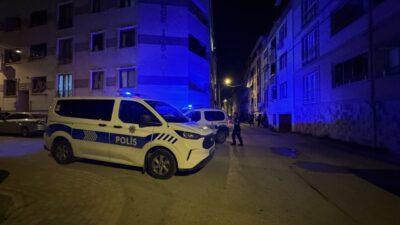 BURSA (AA) – Bursa'nın Osmangazi ilçesinde çıkan bıçaklı kavgada 1