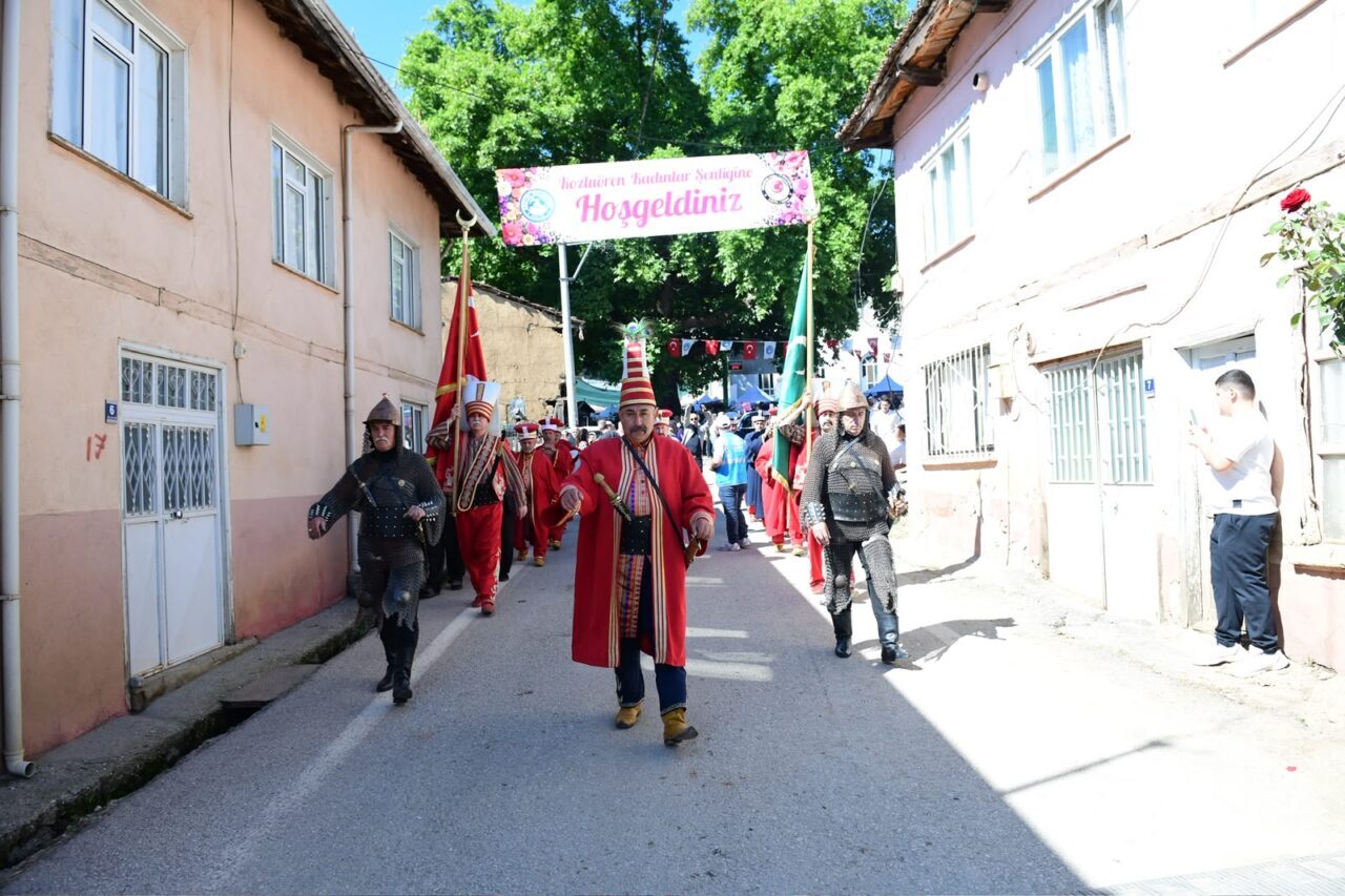- Kestel Belediye Başkanı Ferhat Erol:
- "Köydeki muhtarımız, azalarımız, kooperatif