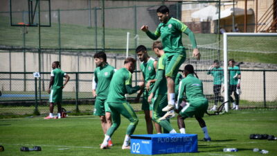 DÜZCE (AA) – Trendyol 1. Lig ekiplerinden Bursaspor, 2026-2027 sezonu