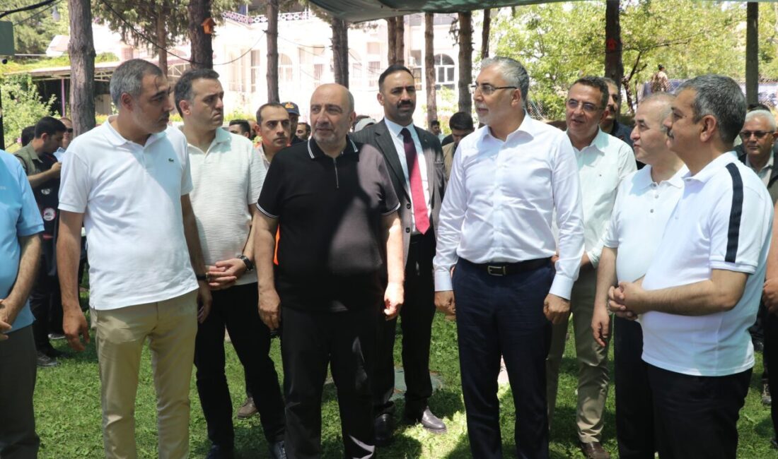 - "Orman yangınlarının en önemli nedenlerinden biri doğaya atılan sigara