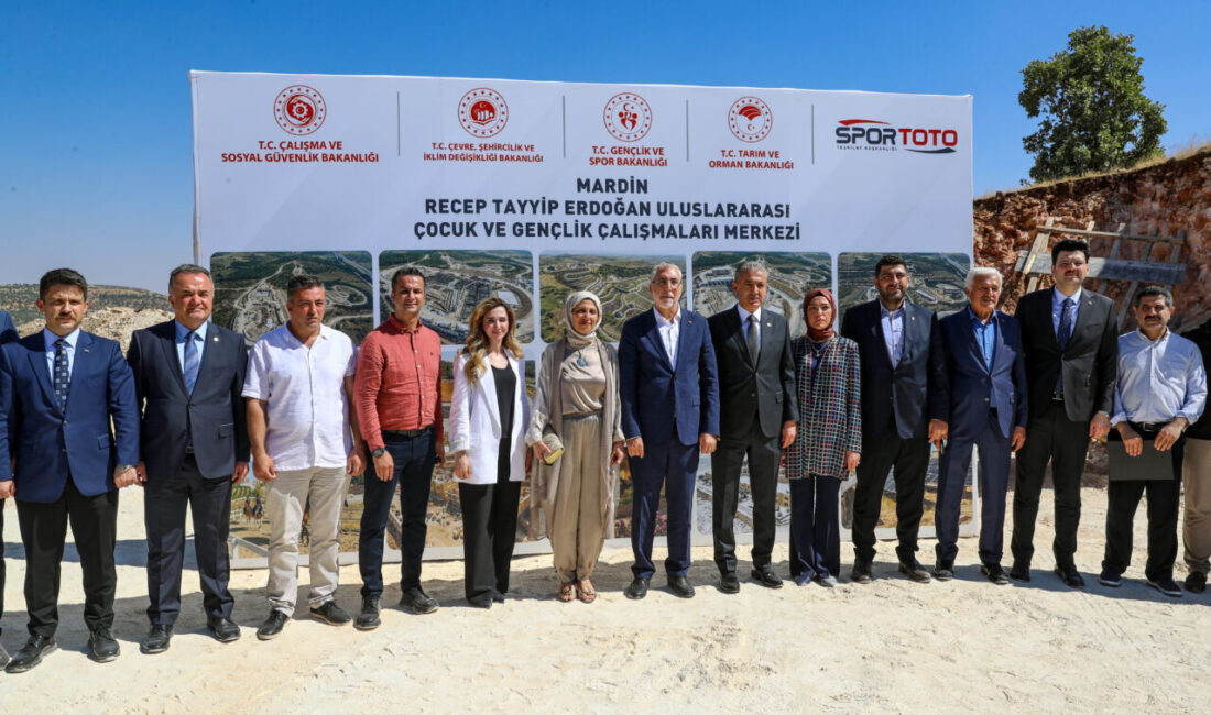 - "Mardin'den bilim insanları, mühendisler, girişimciler, akademisyenler, sporcular ve ülkesine