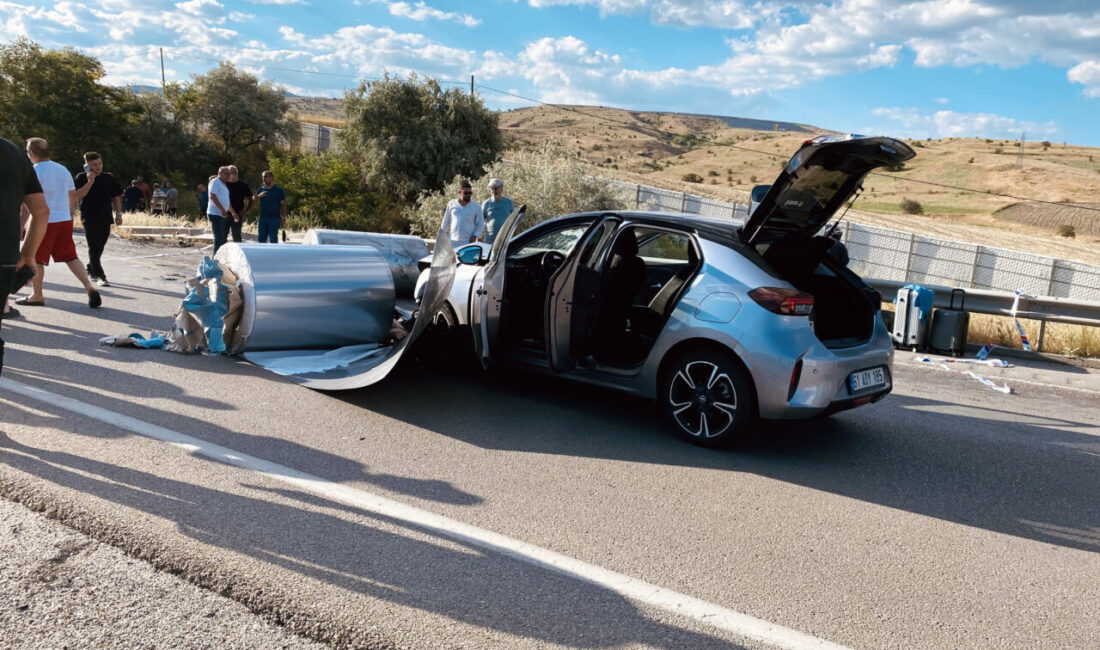 ÇANKIRI (AA) – Çankırı'da 1 tır ve 3 otomobilin karıştığı