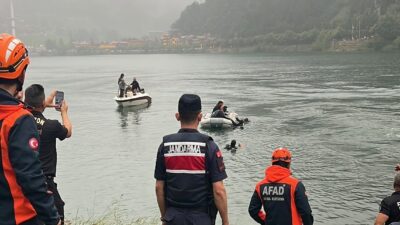 TRABZON (AA) – Trabzon'un Çaykara ilçesinde düşürdüğü çantasını almak için