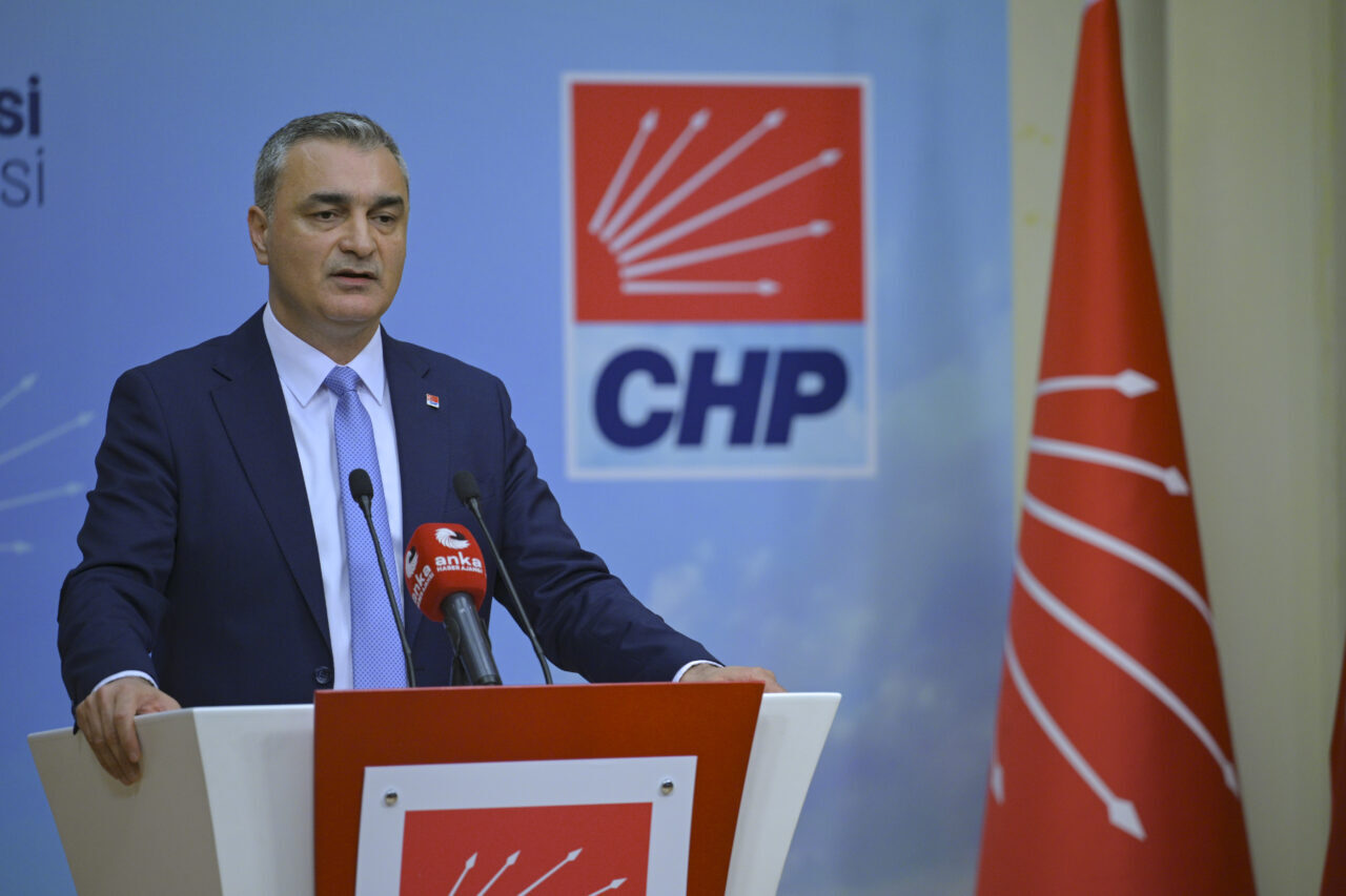 - "Şu an itibarıyla yaklaşık 120 civarında belediye başkanımız CHP