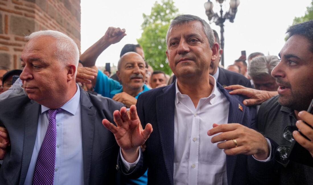 - "Bugün biraz önce arkadaşlarımız, İçişleri Bakanlığına 91 milletvekili arkadaşımızın