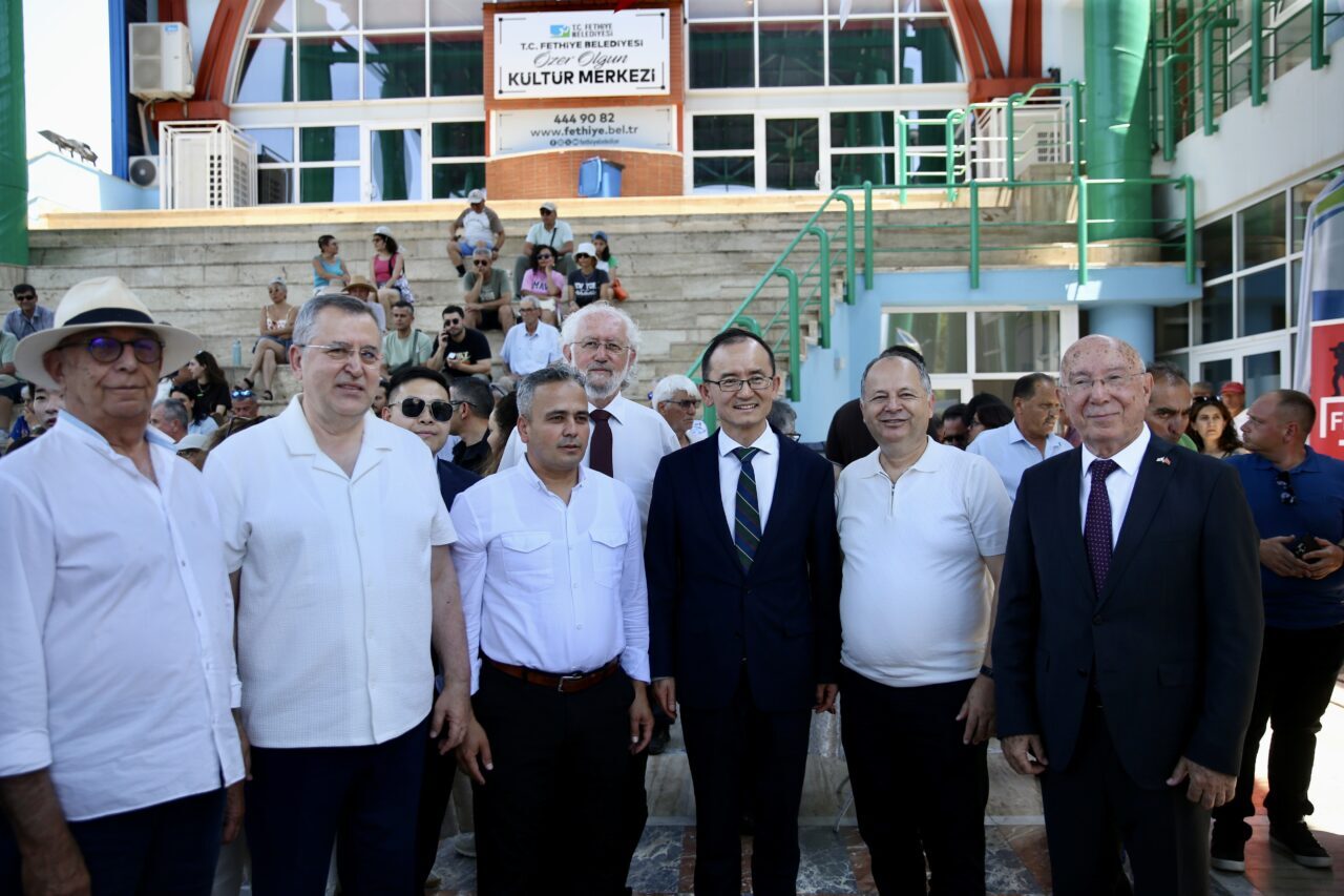 - "Çin ile Türkiye arasında turistik anlamda büyük bir potansiyel