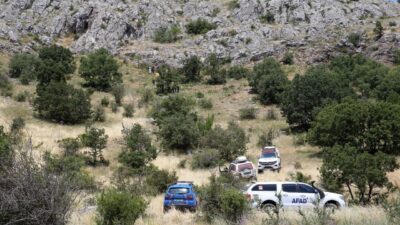 ÇORUM (AA) – Çorum'da izinsiz kazı yapmak amacıyla arkadaşlarıyla girdiği
