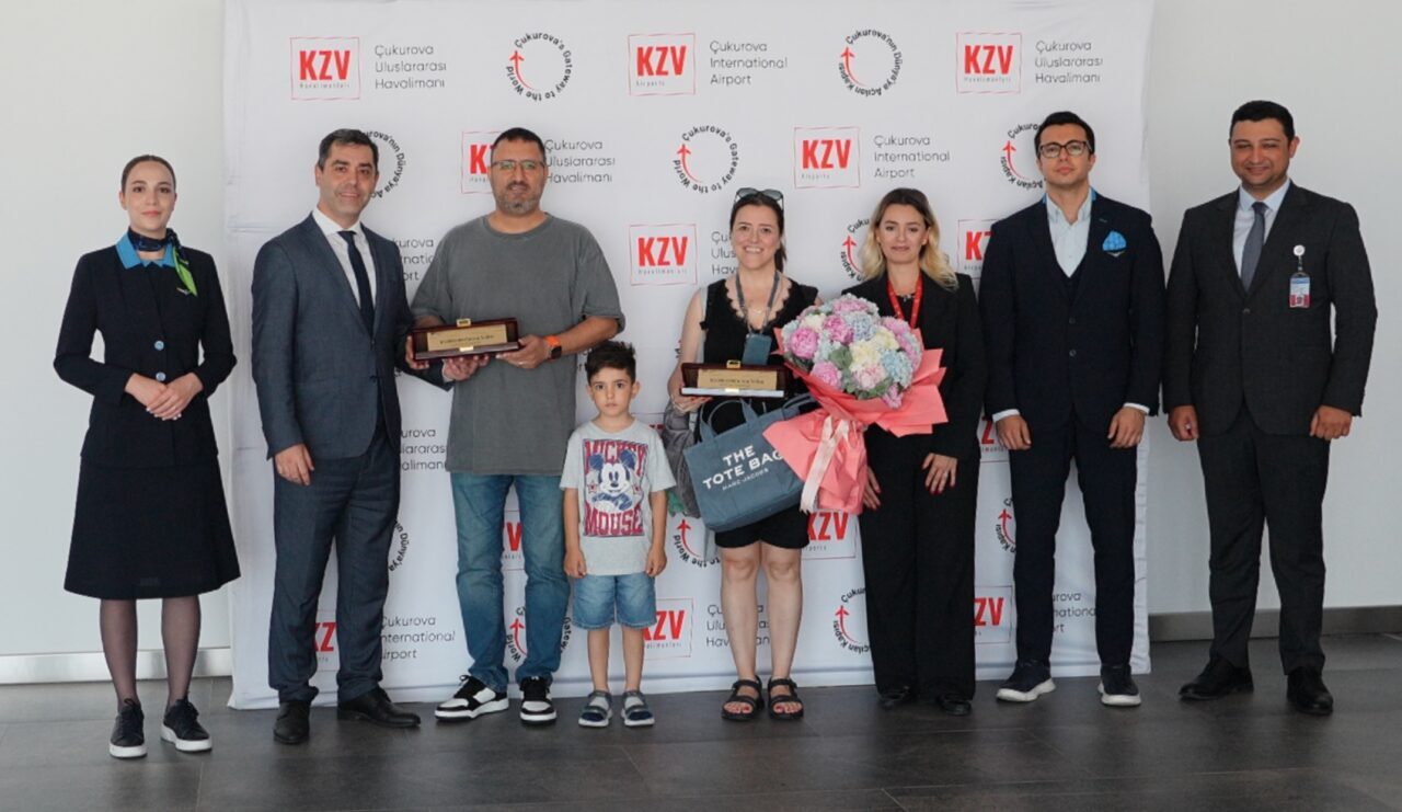 MERSİN (AA) – Mersin'deki Çukurova Uluslararası Havalimanı'na gelen 10 milyonuncu