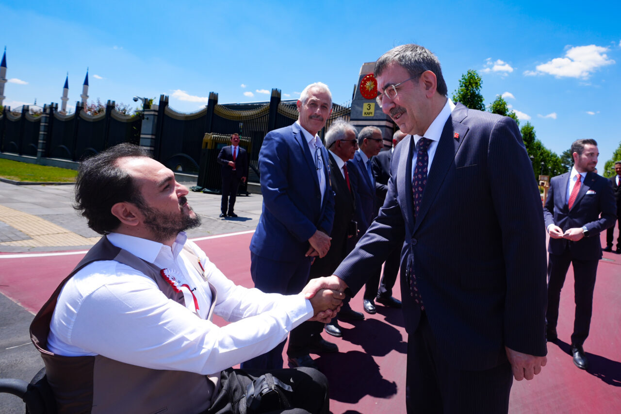 ANKARA (AA) – Cumhurbaşkanı Yardımcısı Cevdet Yılmaz, Beştepe'deki 15 Temmuz