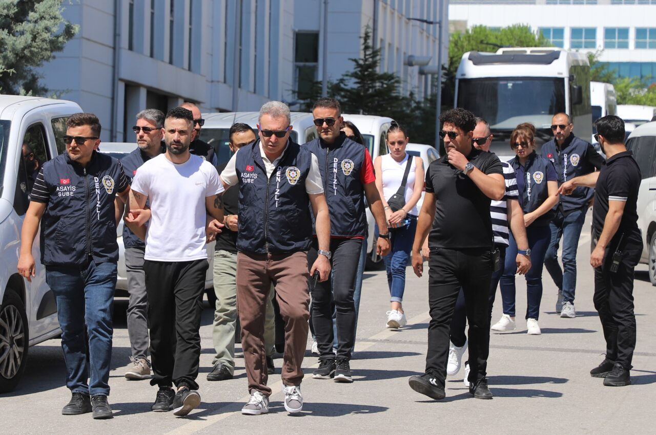 DENİZLİ (AA) – Denizli'nin Merkezefendi ilçesinde 20 yıl önce bir