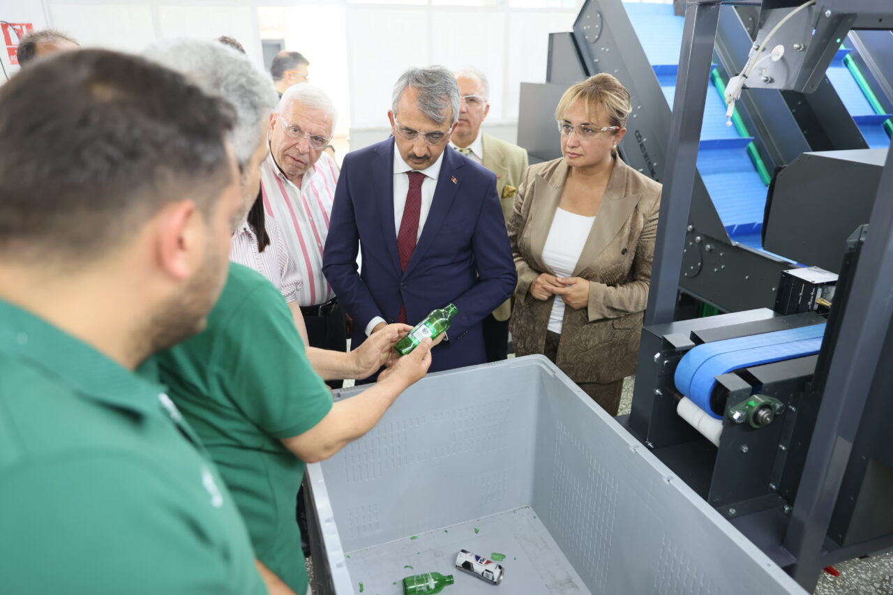 - Vali Yunus Sezer:
- "Bu proje bütün tüketicileri ilgilendiren aynı