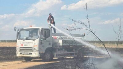 EDİRNE (AA) – Edirne'de ormanda çıkan yangın ekiplerin müdahalesiyle söndürüldü.