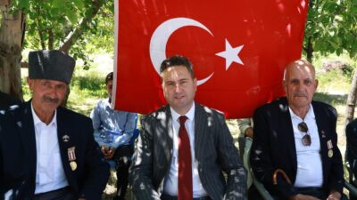 VAN (AA) – Kıbrıs Barış Harekatı sırasında Beşparmak Dağları'nda dik