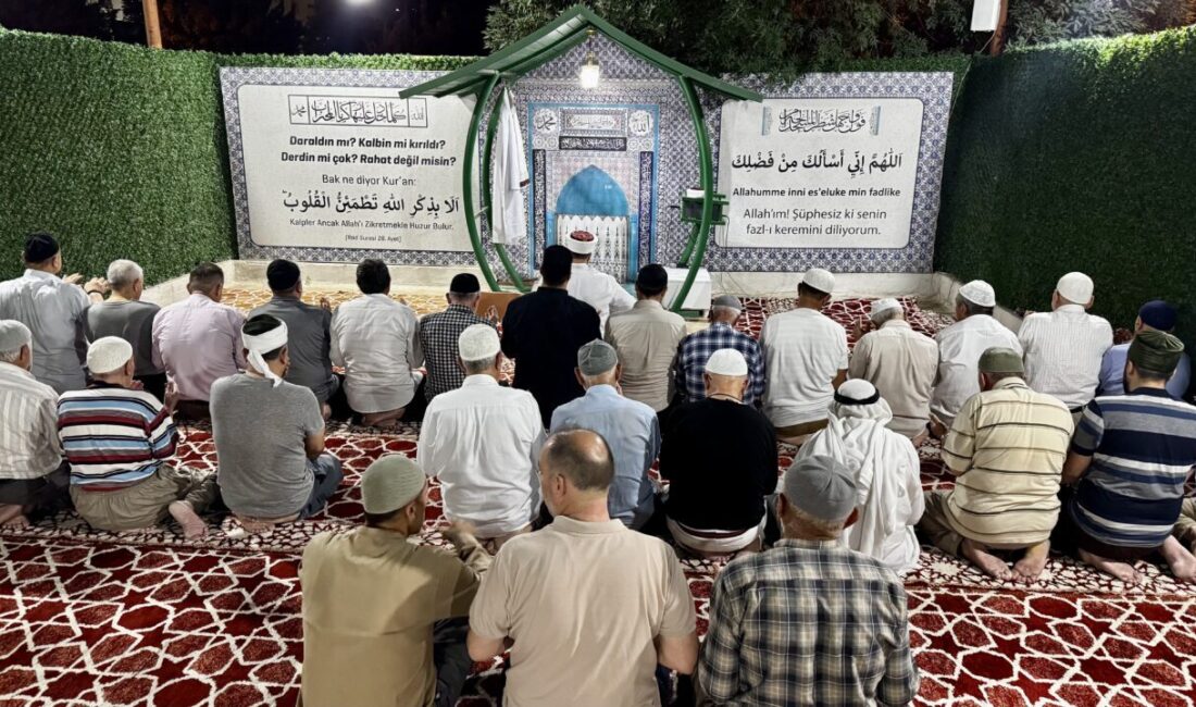 ELAZIĞ/SİİRT (AA) – Elazığ ve Siirt'te 15 Temmuz şehitleri sabah