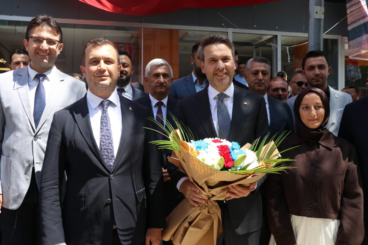- "Türkiye bugün sadece kendi karalarında, denizlerinde değil, yurt dışında