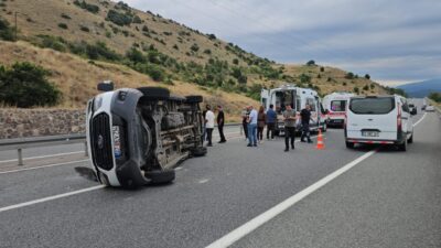 ERZİNCAN (AA) – Erzincan’da minibüsün devrilmesi sonucu ilk belirlemelere göre